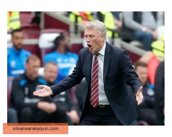 奥布拉克身高优势带来反应能力提升，展现稳健扑救表现