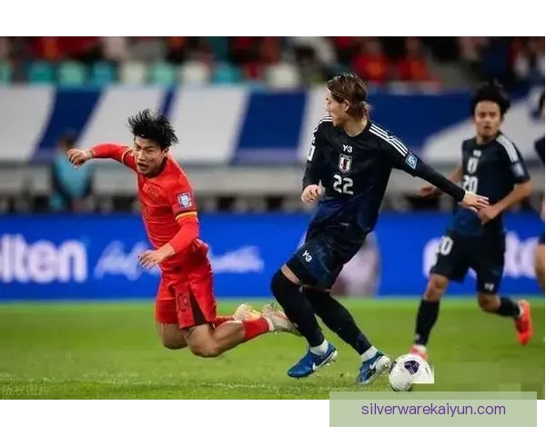 足球新星近期表现稳健，潜力持续提升备受期待